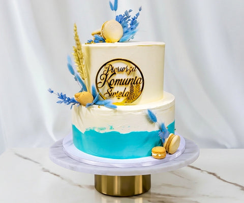 Tort natura z makaronikami komunię