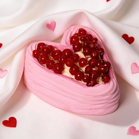 2 szt. Walentynkowa beza ze śmietaną