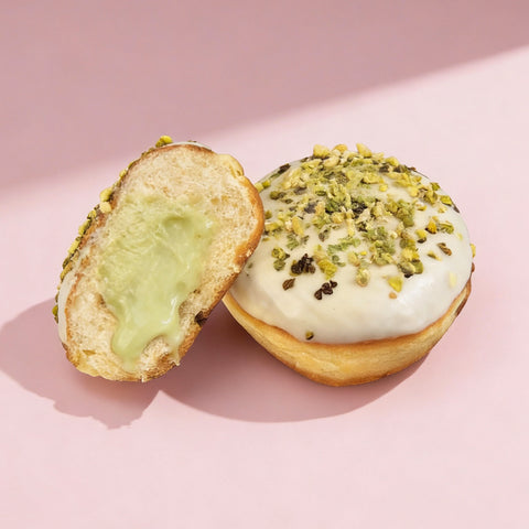 1 szt. Pączek z nadzieniem pistacjowym